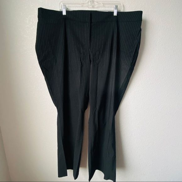 Lane Bryant Zip Front Pinstripe Flare Leg Trousers Sz 24 - Picture 1 of 9